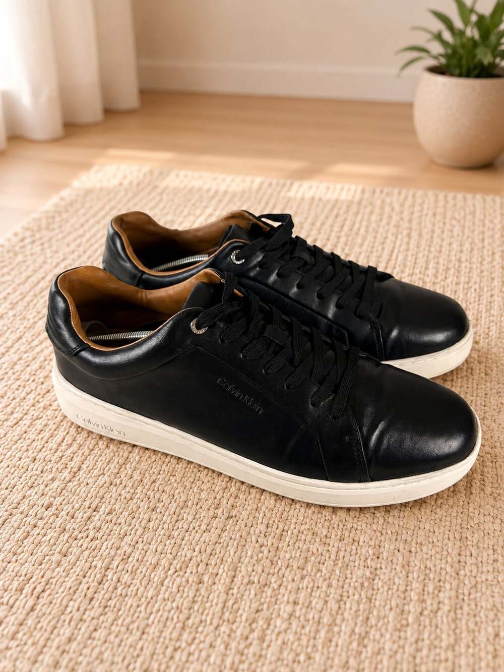 Calvin Klein Wivlo Men’s Black Faux Leather Low Top Sneakers Size 13